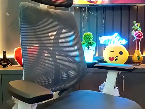 Snapshot of GoldnessAishu chatting on March 22, 2025, 5:41 pm GoldnessAishu online show from March 22, 2025, 5:41 pm