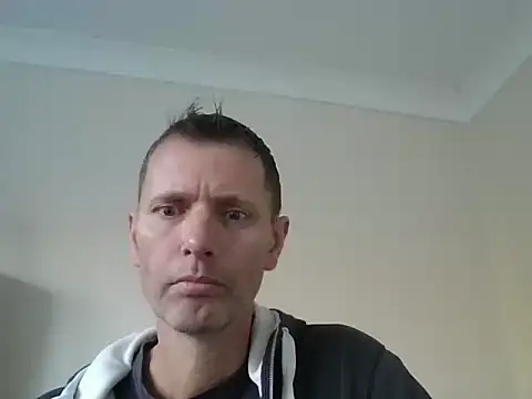 MarcusMaxx online show from December 4, 2025, 2:59 pm