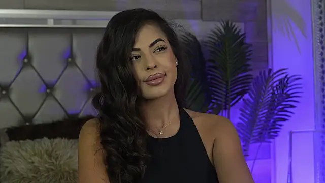 KeylaConner online show from December 18, 2025, 2:50 am