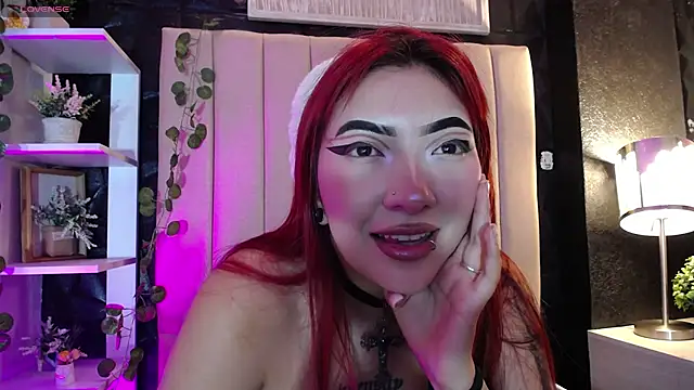 Mia Rinn online show from February 18, 2025, 7:52 pm