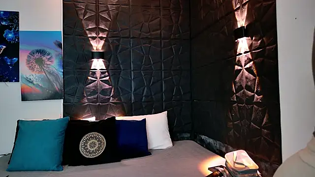 graceymilf666 online show from December 4, 2025, 11:30 am