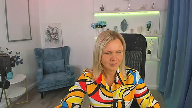 Snapshot of AgathaKlouin chatting on October 9, 2025, 7:23 pm AgathaKlouin online show from October 9, 2025, 7:23 pm