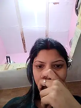 Hotty-Divya online show from March 24, 2026, 6:07 am