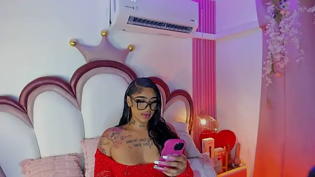 Mia Jansen online show from July 8, 2026, 1:48 pm