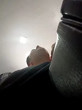 Lesly 10- online show from November 26, 2025, 2:18 pm