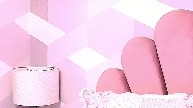 KylieMonnett online show from November 6, 2025, 9:26 pm