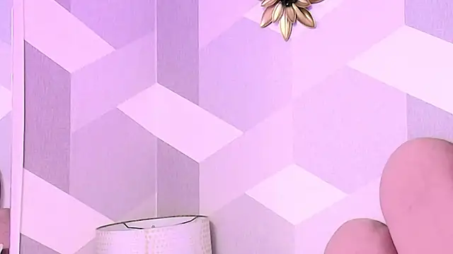 KylieMonnett online show from March 14, 2026, 5:24 am