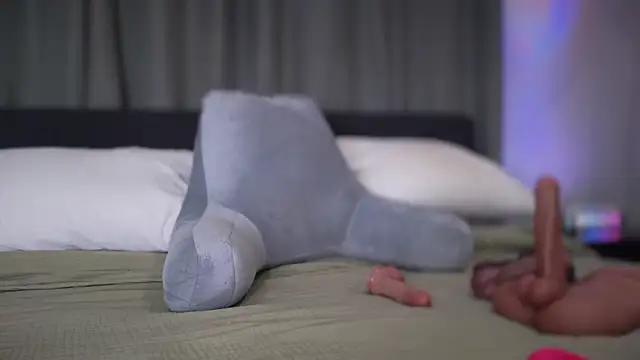 Snapshot of longislandprincess chatting on September 12, 2025, 4:01 am longislandprincess online show from September 12, 2025, 4:01 am