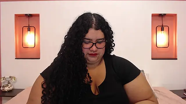 Miley Collins online show from January 8, 2025, 7:56 pm