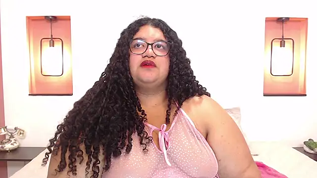 Miley Collins online show from February 26, 2025, 5:20 am