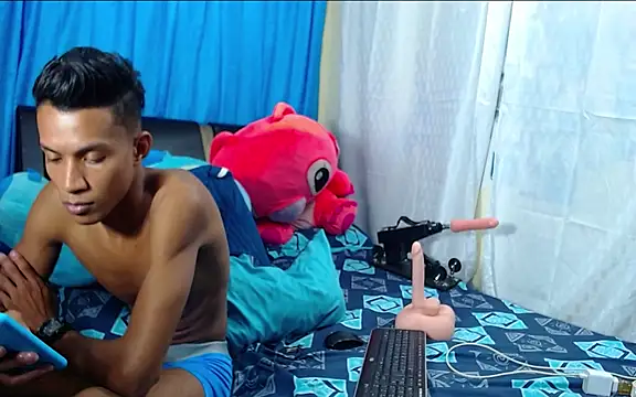 Snapshot of Ryan_Vergon chatting on January 17, 2025, 3:01 am Ryan Vergon online show from January 17, 2025, 3:01 am