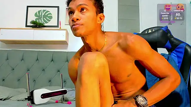Snapshot of Ryan_Vergon chatting on July 9, 2026, 12:42 pm Ryan Vergon online show from July 9, 2026, 12:42 pm