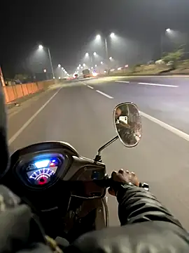 SnapIDRakesh4 online show from December 2, 2025, 6:25 pm