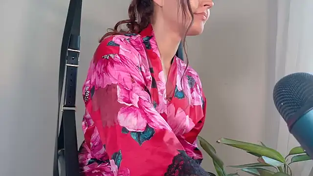 MistressKatie13xxx online show from November 23, 2025, 6:41 pm