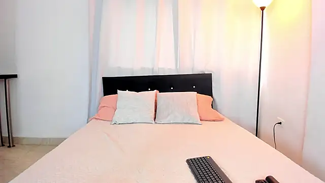 DailaSmith online show from February 27, 2025, 3:15 pm