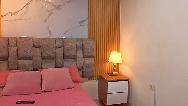 Khalifa fletcher online show from April 10, 2026, 9:08 pm