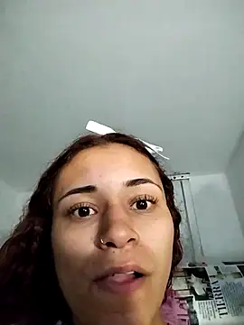 caroline0997 online show from December 23, 2024, 7:38 am