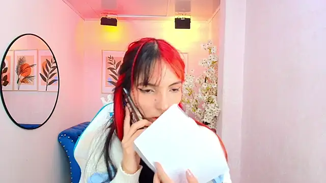 Dafne huges online show from September 11, 2025, 5:24 pm