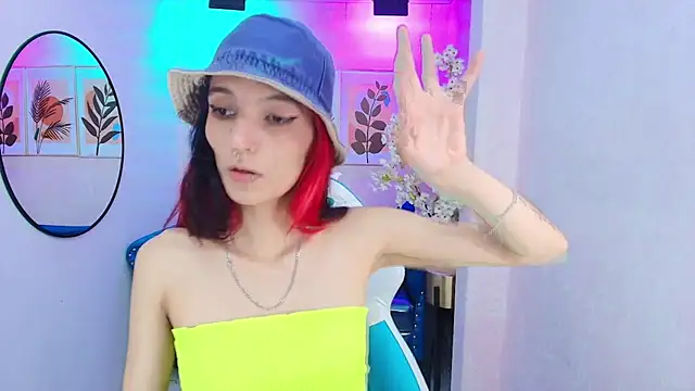 Dafne huges online show from September 15, 2025, 7:36 pm