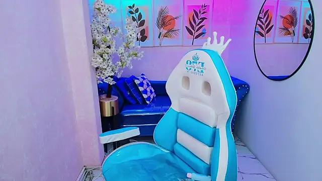 Dafne huges online show from October 27, 2025, 7:18 pm