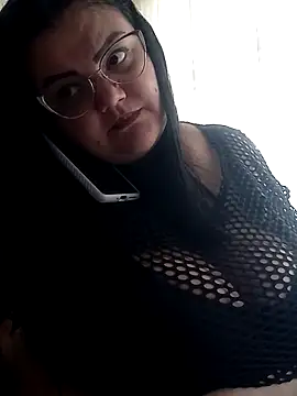 Snapshot of Madisonpalacio chatting on January 10, 2025, 6:17 pm Madisonpalacio online show from January 10, 2025, 6:17 pm