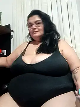 Snapshot of Madisonpalacio chatting on January 14, 2025, 4:04 am Madisonpalacio online show from January 14, 2025, 4:04 am