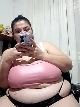 Snapshot of Madisonpalacio chatting on February 25, 2025, 10:58 am Madisonpalacio online show from February 25, 2025, 10:58 am