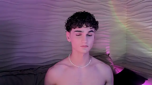 adam 21cm   online show from January 25, 2025, 4:03 pm