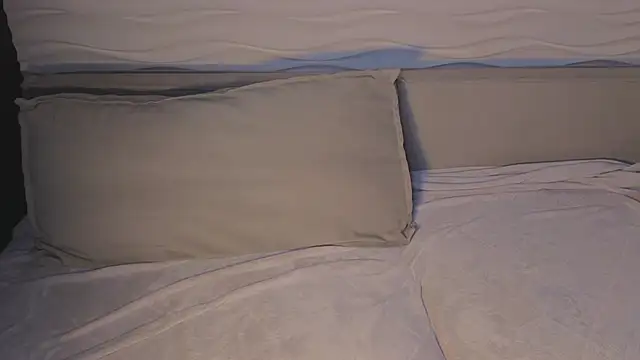 adam 21cm   online show from October 23, 2025, 4:28 pm