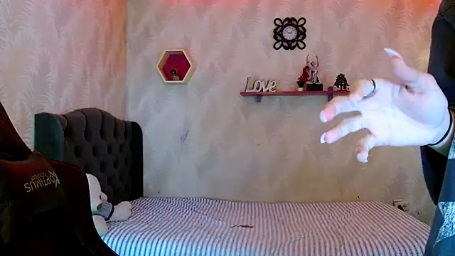 Snapshot of andy_bell_x chatting on October 26, 2025, 2:39 am andy bell x online show from October 26, 2025, 2:39 am