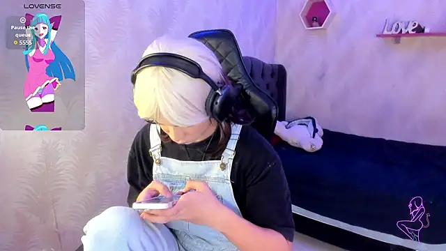 Snapshot of andy_bell_x chatting on November 20, 2025, 2:23 am andy bell x online show from November 20, 2025, 2:23 am