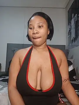 DrippinCaramelCutie online show from June 17, 2026, 12:35 am