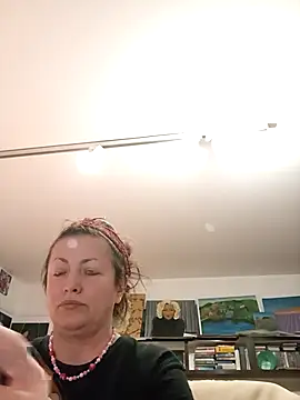 MariaAnaSunshine online show from September 22, 2025, 8:22 pm