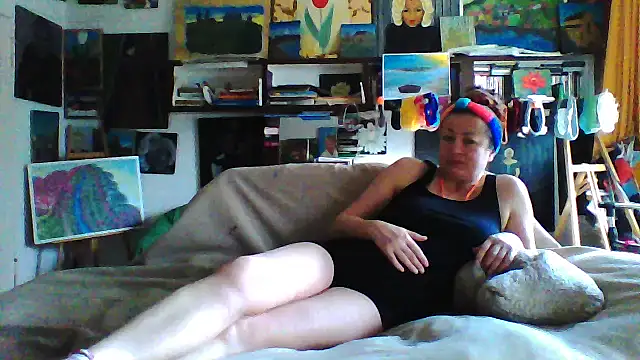 MariaAnaSunshine online show from December 1, 2025, 8:19 am