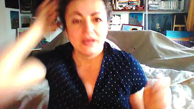 MariaAnaSunshine online show from February 19, 2026, 6:42 am