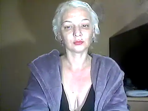 Snapshot of MaryJane441 chatting on February 2, 2025, 5:04 pm MaryJane441 online show from February 2, 2025, 5:04 pm