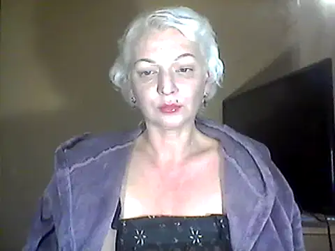 Snapshot of MaryJane441 chatting on February 14, 2025, 10:14 pm MaryJane441 online show from February 14, 2025, 10:14 pm