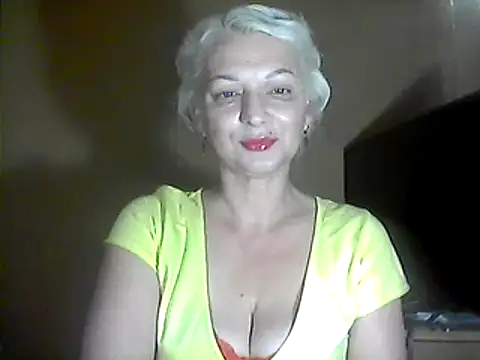 Snapshot of MaryJane441 chatting on February 15, 2025, 6:33 pm MaryJane441 online show from February 15, 2025, 6:33 pm