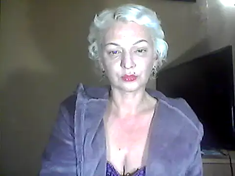 Snapshot of MaryJane441 chatting on February 17, 2025, 10:47 pm MaryJane441 online show from February 17, 2025, 10:47 pm