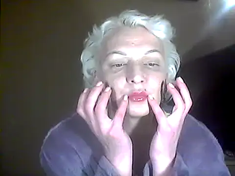 Snapshot of MaryJane441 chatting on February 18, 2025, 10:14 pm MaryJane441 online show from February 18, 2025, 10:14 pm