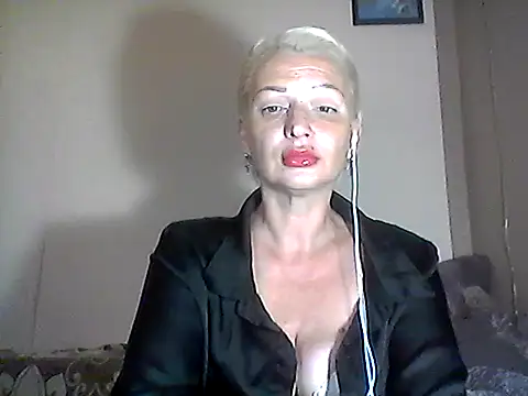 Snapshot of MaryJane441 chatting on September 11, 2025, 5:57 pm MaryJane441 online show from September 11, 2025, 5:57 pm