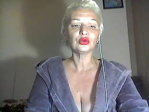 Snapshot of MaryJane441 chatting on September 30, 2025, 7:19 pm MaryJane441 online show from September 30, 2025, 7:19 pm