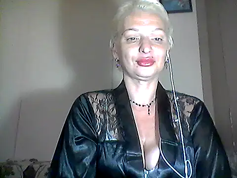 Snapshot of MaryJane441 chatting on October 11, 2025, 7:12 pm MaryJane441 online show from October 11, 2025, 7:12 pm