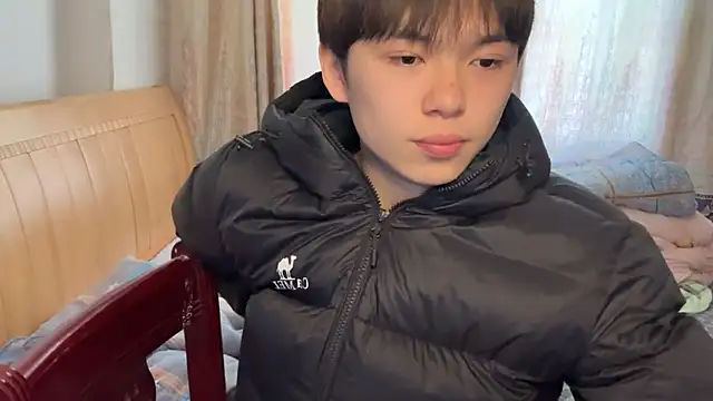 xiaottt1918 online show from January 12, 2025, 7:21 am