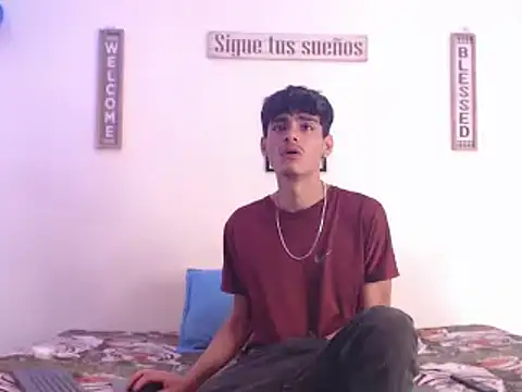 harrytomson 1 online show from January 11, 2025, 7:59 pm