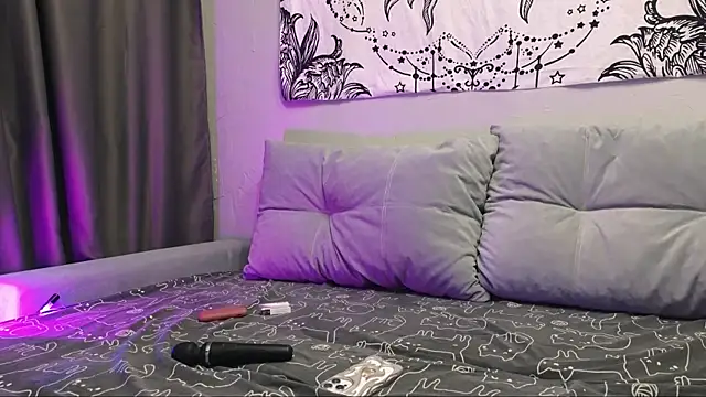 charlie din online show from April 8, 2026, 12:43 am