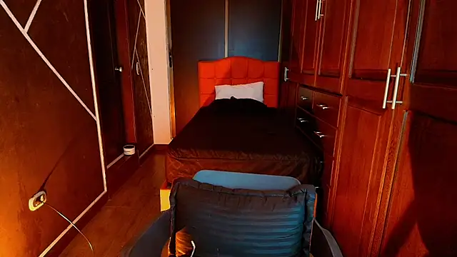 SexyNaf online show from March 6, 2025, 1:27 am