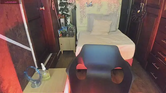 SexyNaf online show from September 11, 2025, 7:25 pm