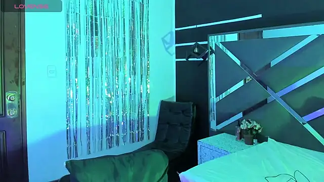 SexyNaf online show from October 17, 2025, 7:27 pm