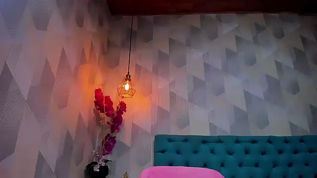 AnnieSoul online show from December 5, 2025, 5:31 pm